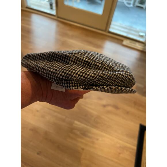 Boys Vintage Houndstooth Pleated Trousers with Flat Houndstooth Hat - Picture 6 of 8